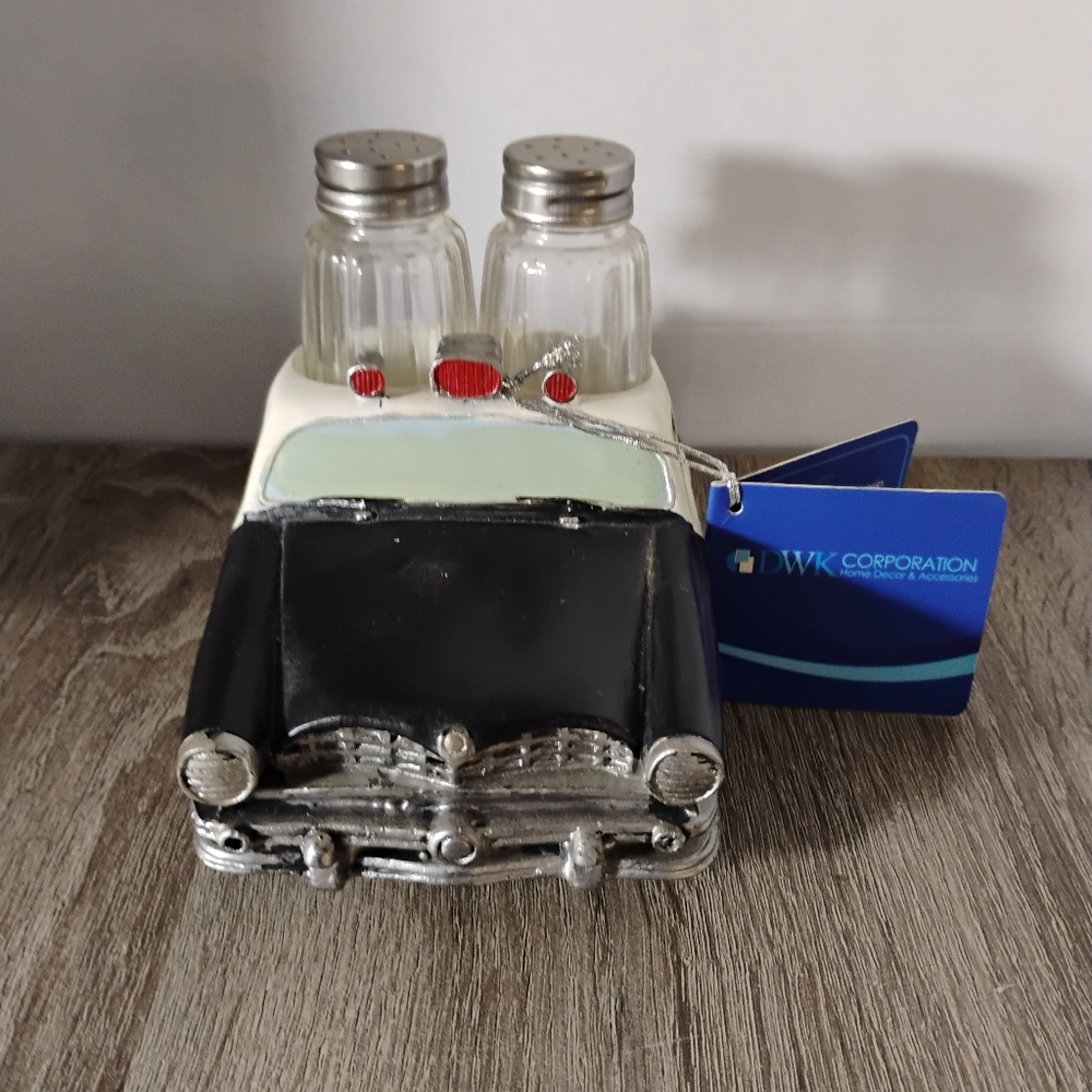 DWK Corporation Vintage Police Car/w Sat & Pepper Shakers